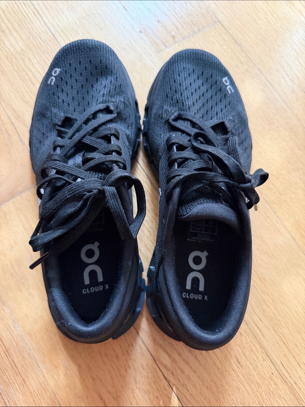 Women’s On Running Cloud X men Running Shoes - Black brand new never worn